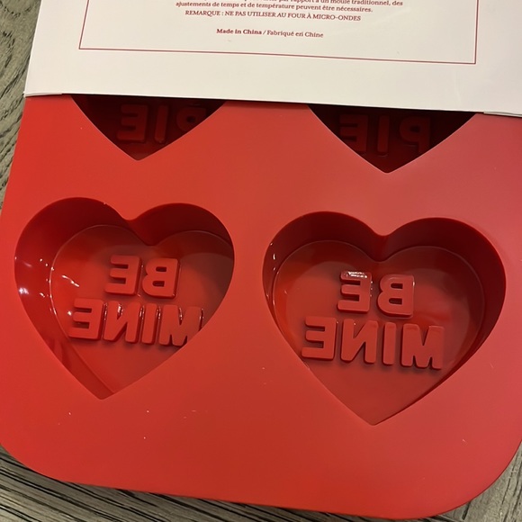 Valentine’s Day Silicone Heart Mold Sweetheart - Picture 2 of 3